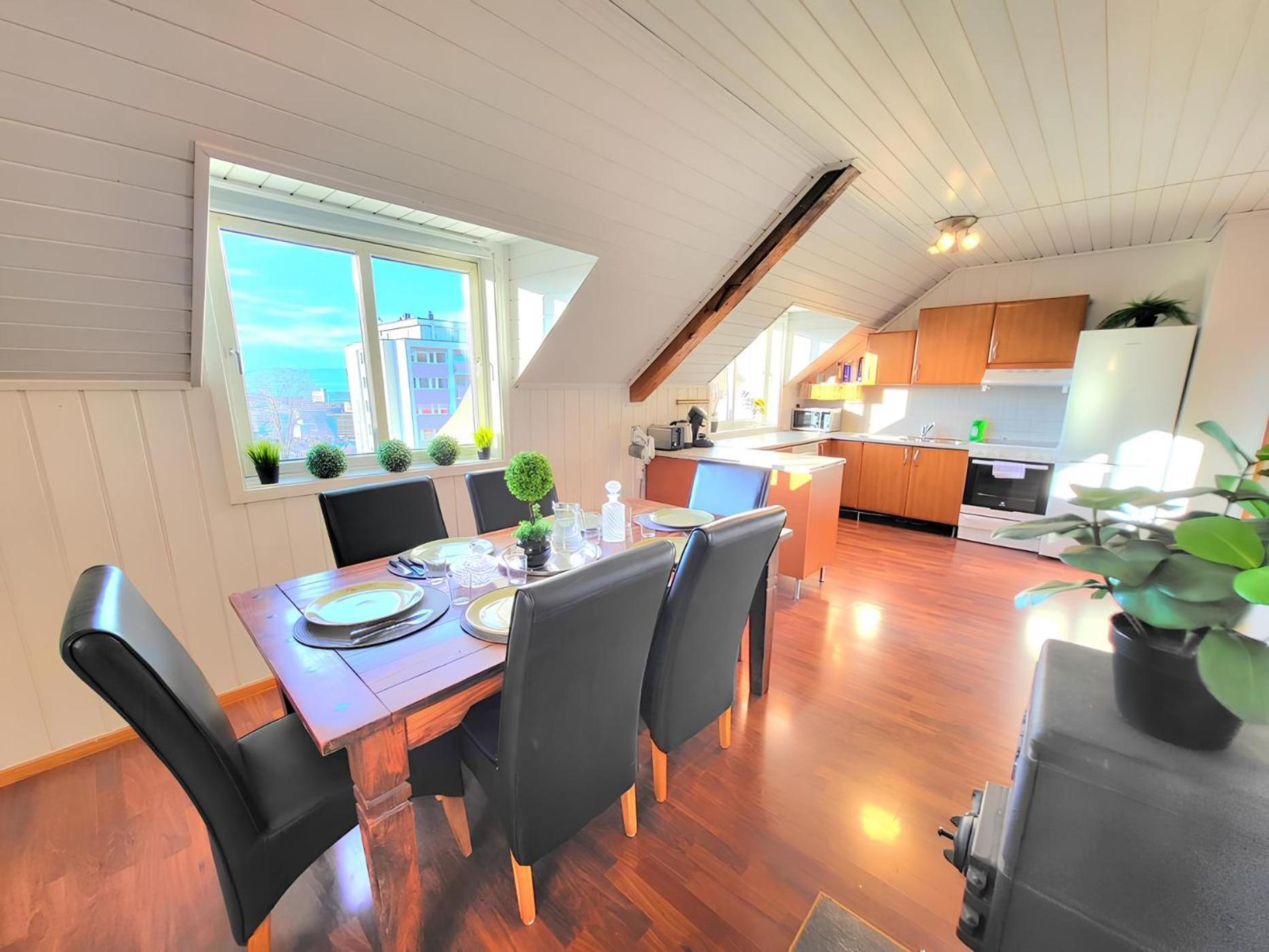 トロンハイムSunset Penthouse, Fjord View & Parkingアパートメント エクステリア 写真